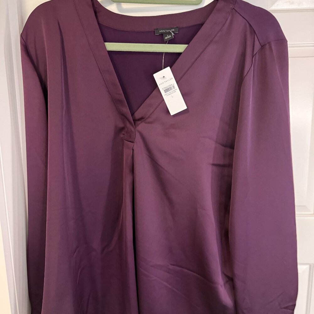 Ann Taylor Purple Pleat Front Top - Size L - NWT